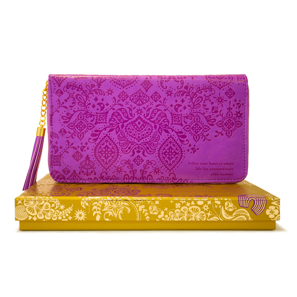 Berry Bliss Travel Clutch in Gift Box